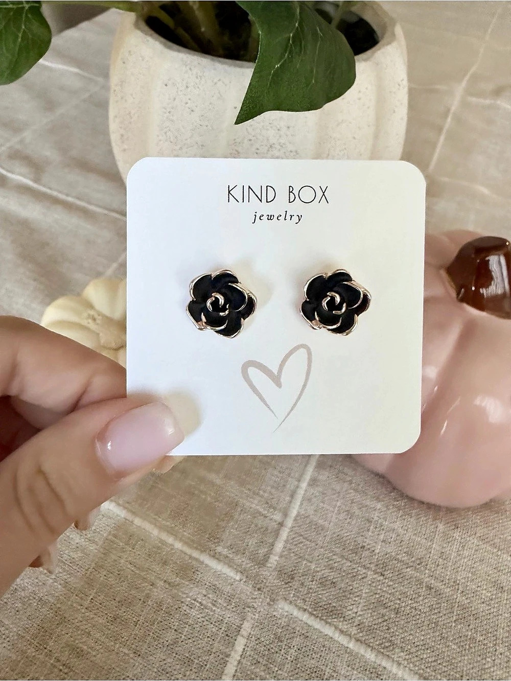 Kind Box Black Rose Stud Earrings Black & Gold